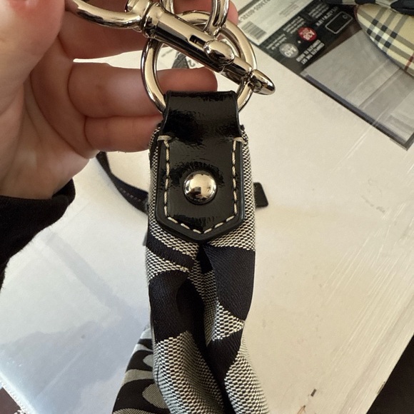 Vintage Coach Black and Gray Shoulder Bag - Picture 6 of 11